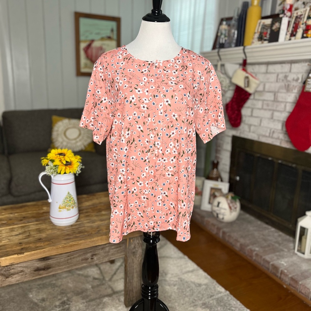 Floral v neck blouse